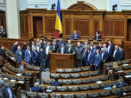 Любимчик Луценко уходит с БПП: скандалы и компромат на "смотрящего по Донбассу"