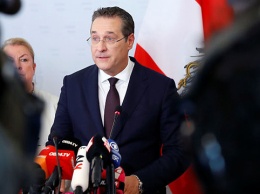 Пленки с Ибицы: Экс-канцлер Австрии Керн подал в суд на экс-вице-канцлера Штрахе