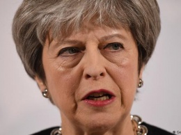 Тереза Мэй ушла в отставку с должности главы Консервативной партии Британии