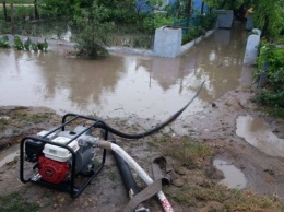 Дома затопило водой по подоконники: В Николаевской области ликвидируют последствия непогоды