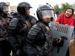 В Казахстане в день выборов задержали почти 500 протестующих