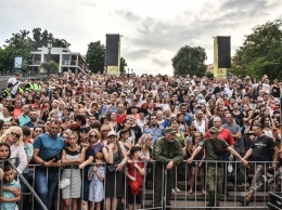 Погода - не помеха: тысячи людей посетили «Большое Одесское Вече» (фоторепортаж)