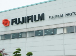 Назад к истокам: Fujifilm возвращается на рынок черно-белых фото