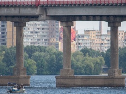 В Днепре 70-летний мужчина спрыгнул с Нового моста