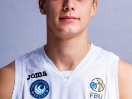 Игрок МБК «Николаев» Зотов набрал 11 очков в матче студенческих сборных Украины и Латвии