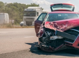 В Днепре на Донецком шоссе столкнулись Audi и «ГАЗель»: пострадали две женщины