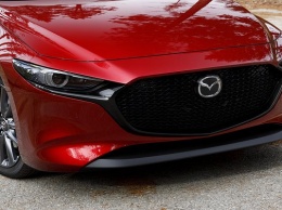 В России начинаются продажи новой Mazda3