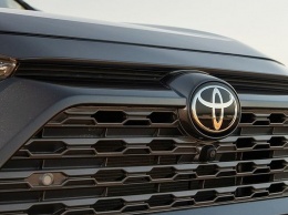 Toyota представила две новые старые системы безопасности