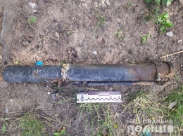 Рыбак выловил готовую взорваться противотанковую гранату в пруду под Одессой