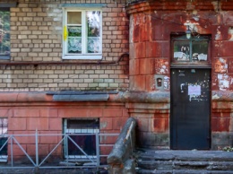 В центре Днепра рушится жилой дом: люди боятся за свои жизни
