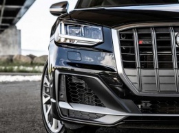 Audi SQ2 демонстрирует настоящий Quad Exhausts в профессионально снятом видео