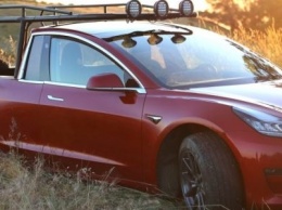 Известный блогер превратила Tesla Model 3 в пикап: видео