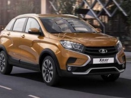 «АвтоВАЗ» выпустил первый Lada XRAY Cross с вариатором