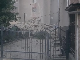 В Молдове рухнула жилая девятиэтажка (видео)