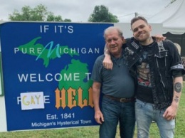 Американский блогер выкупил городок Hell и переименовал его в Gay Hell