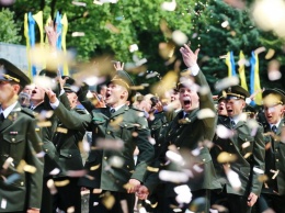 В Харькове прошел выпуск офицеров академии Нацгвардии