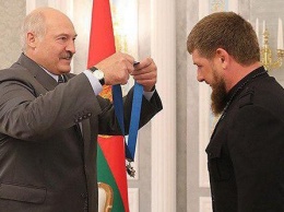 Лукашенко наградил "брата" Кадырова орденом Дружбы народов