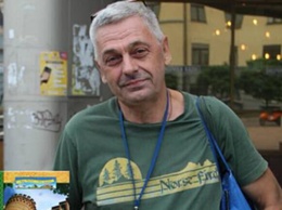 Напали неизвестные: в Черкассах похоронили убитого журналиста Комарова