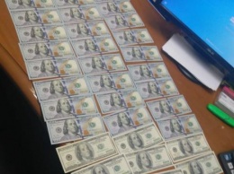Полиция арестовала руководителя банка по подозрению в присвоении 900 тыс. грн
