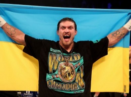 Усик стал обязательным претендентом на титул WBO в супертяжелом весе