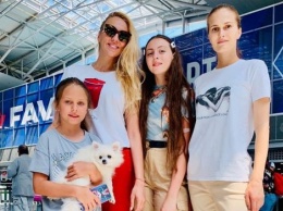 Оля Полякова отправила свою дочь в лагерь известной модели