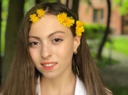 Дочь Оли Поляковой похвасталась спортивной фигурой в лагере моделей в Греции (видео)