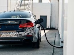 BMW превратила «пятерку» в 720-сильный электрокар