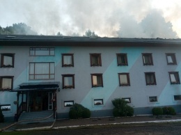 На Закарпатье загорелась гостиница с воспитанниками ДЮСШ