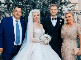 Украинская певица Алина Гросу показала свадебные фото из Венеции