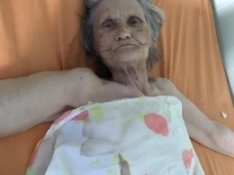 Даже УЗИ делать отказались: в харьковской неотложке месяц лежит бабушка с потерей памяти