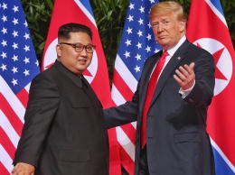 Трамп призвал Ким Чен Ына встретиться на выходных, чтобы "пожать руки и поздороваться"