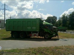 Авария в Харькове: автомобиль разбился вдребезги (фото)