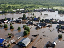 Наводнение в Сибири: вода поднялась до второго этажа, пятеро погибших, в пострадавший регион перебрасывают военных (ФОТО)