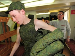 В Эстонии парни и девушки добровольно идут служить в армию целыми классами
