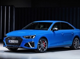 Новая "четверка" Audi научилась игнорировать светофоры