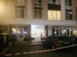 Разбилась: в Одессе 5-летняя девочка выпала из окна десятого этажа