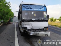 Два Mercedes и автобус. В тройном ДТП под Красноградом погибли муж и жена, ребенок выжил чудом