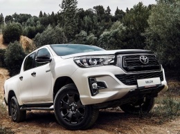 Toyota Hilux вышла в самой дорогой комплектации