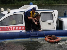 Украинцев предупредили об опасности на воде, погибли сотни тысяч человек: как уберечься