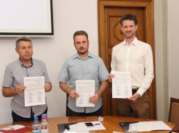 Николаевский горсовет подписал меморандум с благотворительным фондом Stabilization Support Services (ФОТО)