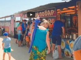 В Кирилловке чаще всего спрашивают, где найти банкоматы и купить кукурузу: видеоблогер