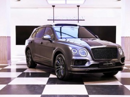 Bentley представил специальные версии кроссовера Bentayga