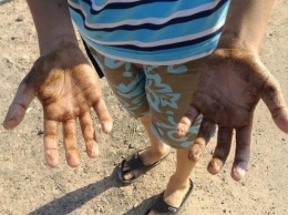 На одесские пляжи выбросило нефтепродукты: первые фото