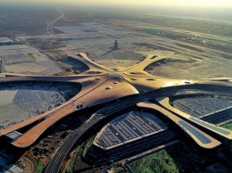 Новый гигантский аэропорт Пекина заработает в сентябре