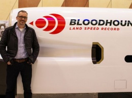 Реактивный Bloodhound LSR планирует побить рекорд скорости (ФОТО)