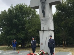 Дуда просит Зеленского о возобновить эксгумацию поляков, погибших на Волыни в 1943-1944 годах