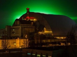Открылся портал в ад! Зеленое свечение над Чернобылем напугало туристов-нелегалов