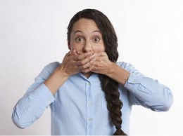10 естественных способов надо избавиться от неприятного запаха изо рта