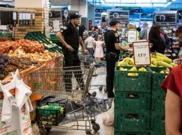 В Днепре в супермаркете VARUS умерла женщина