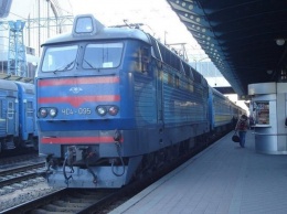«Дома пусть мяукает»: воин АТО жестко ответил хамке в поезде "Укрзализныци"